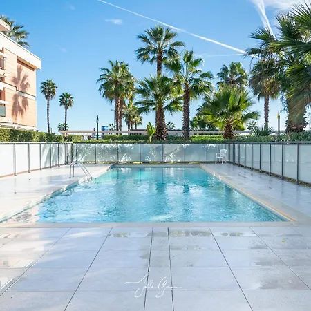 Apartament Royal Cap *